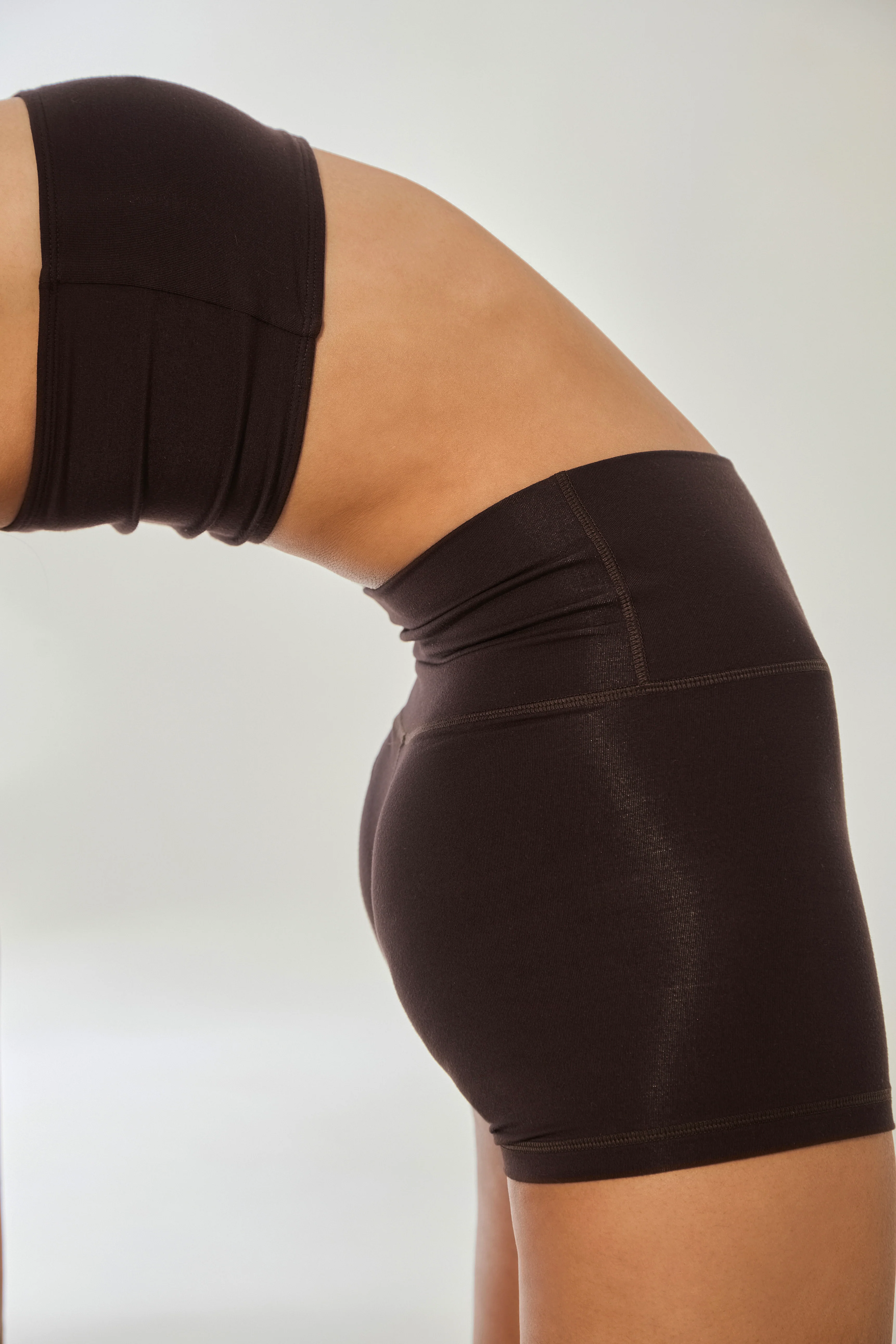 Aero Hot Shorts Espresso - Image 4