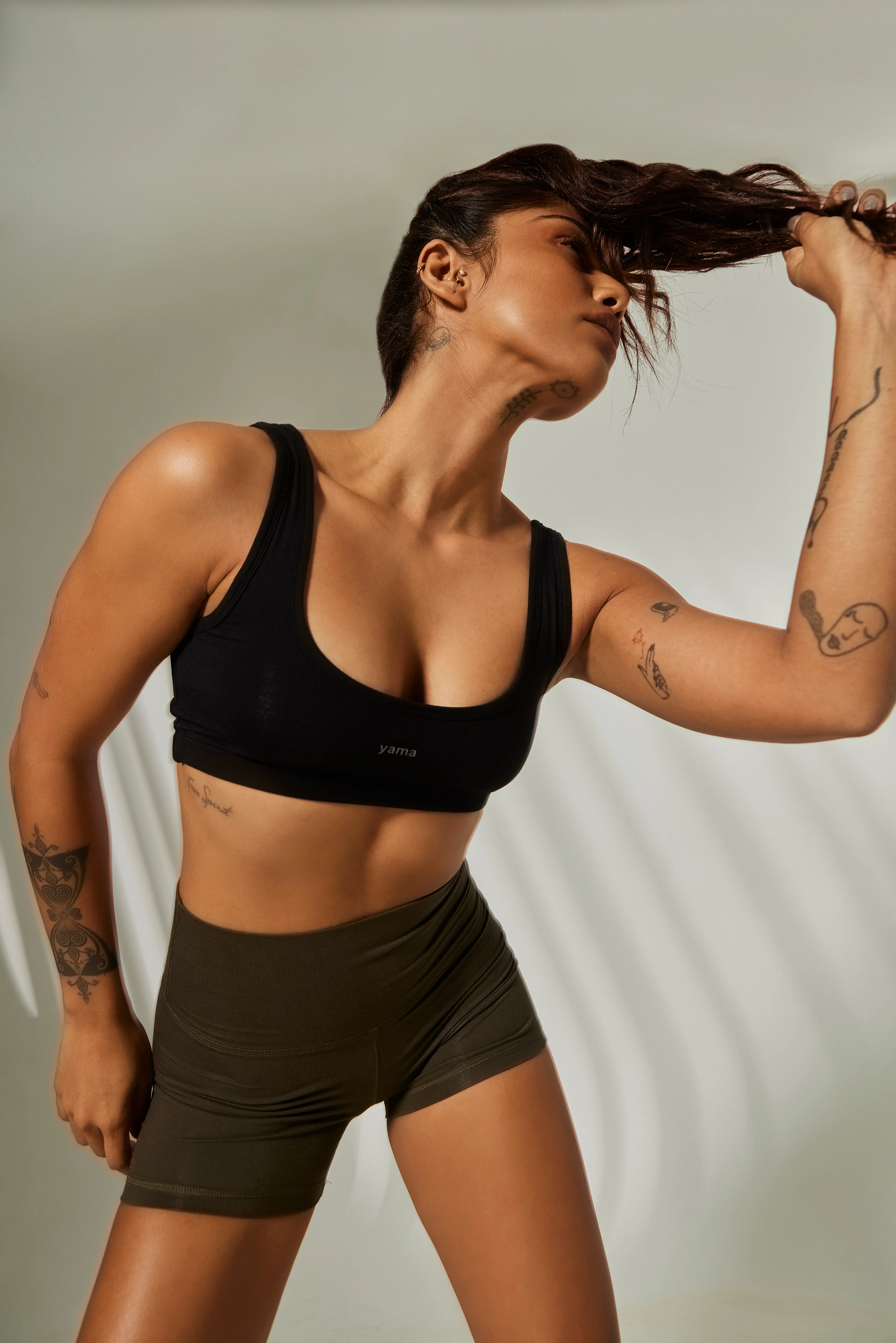 Aero Hot Shorts Olive - Image 5