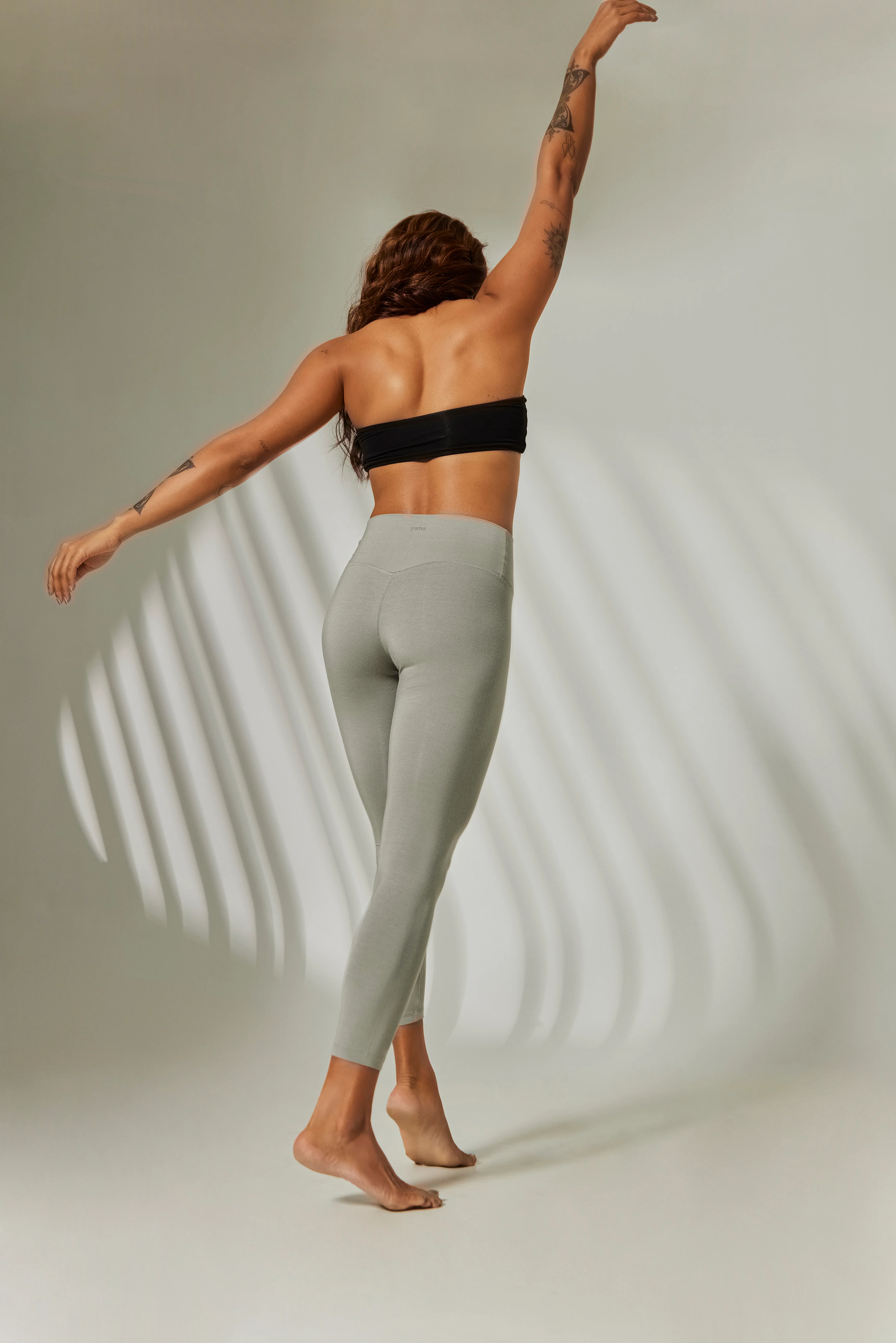 Aero Leggings Weather Grey - Image 4