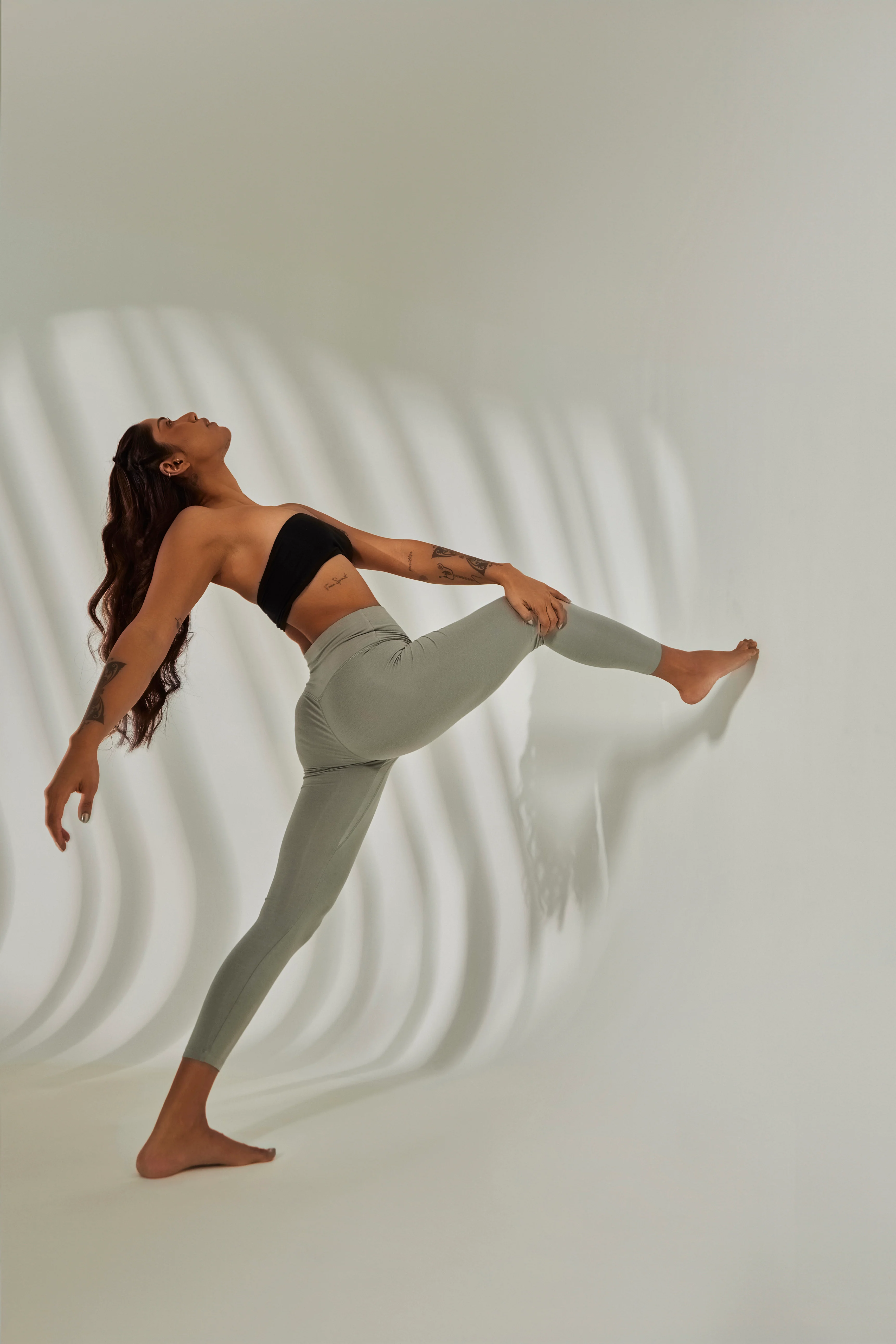 Aero Leggings Weather Grey - Image 5