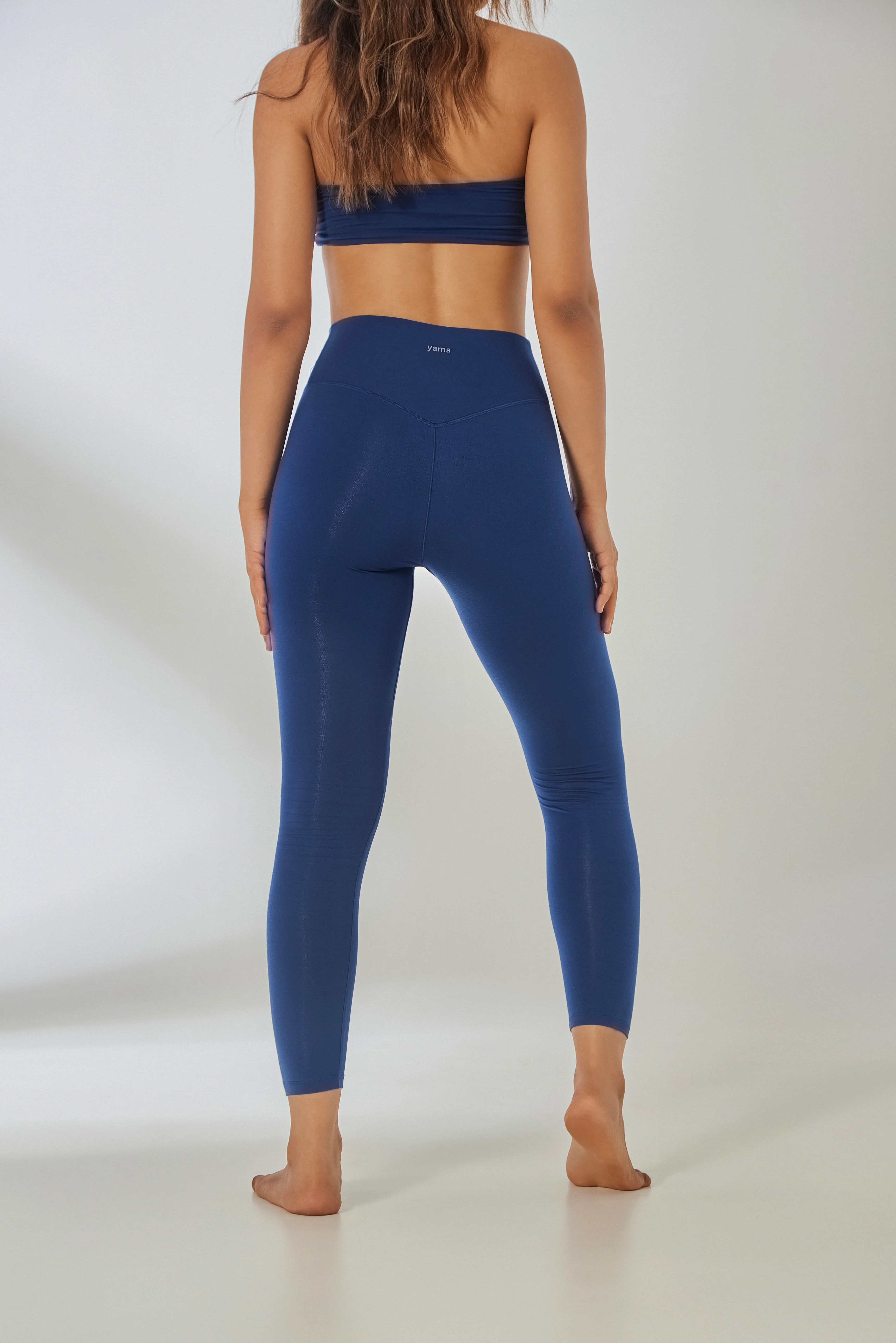 Aero Leggings Navy Peony - Image 4