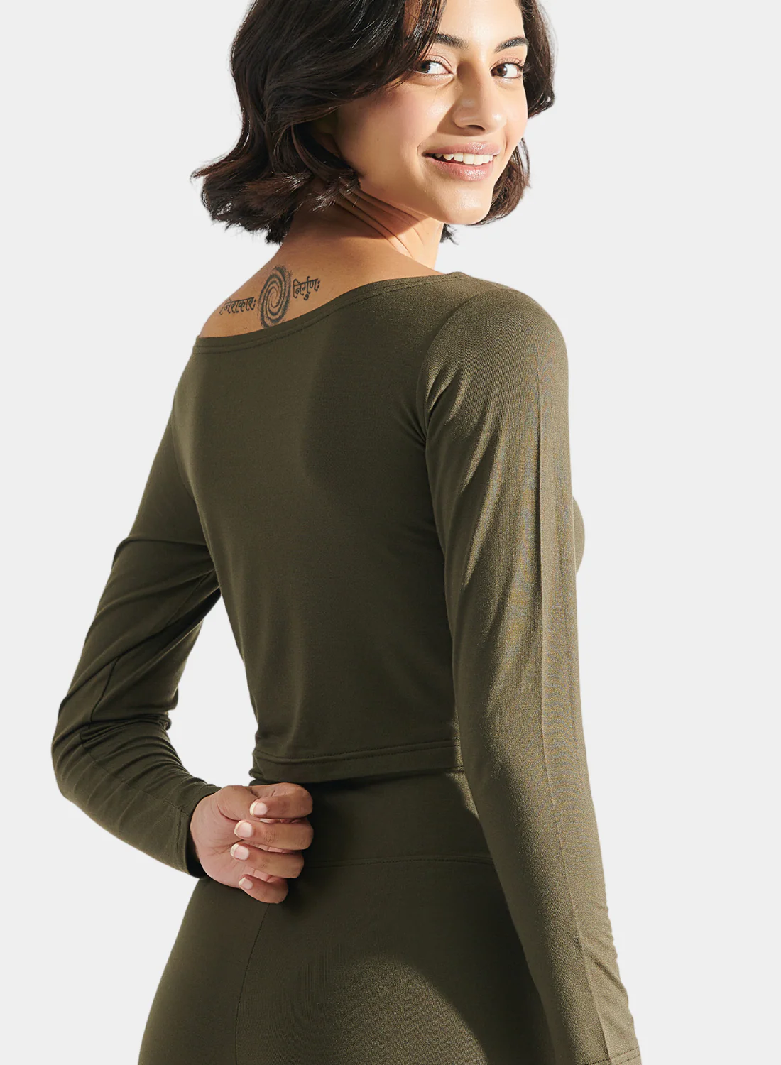 Aero Long Sleeve Crop Tee Military Femme - Image 4