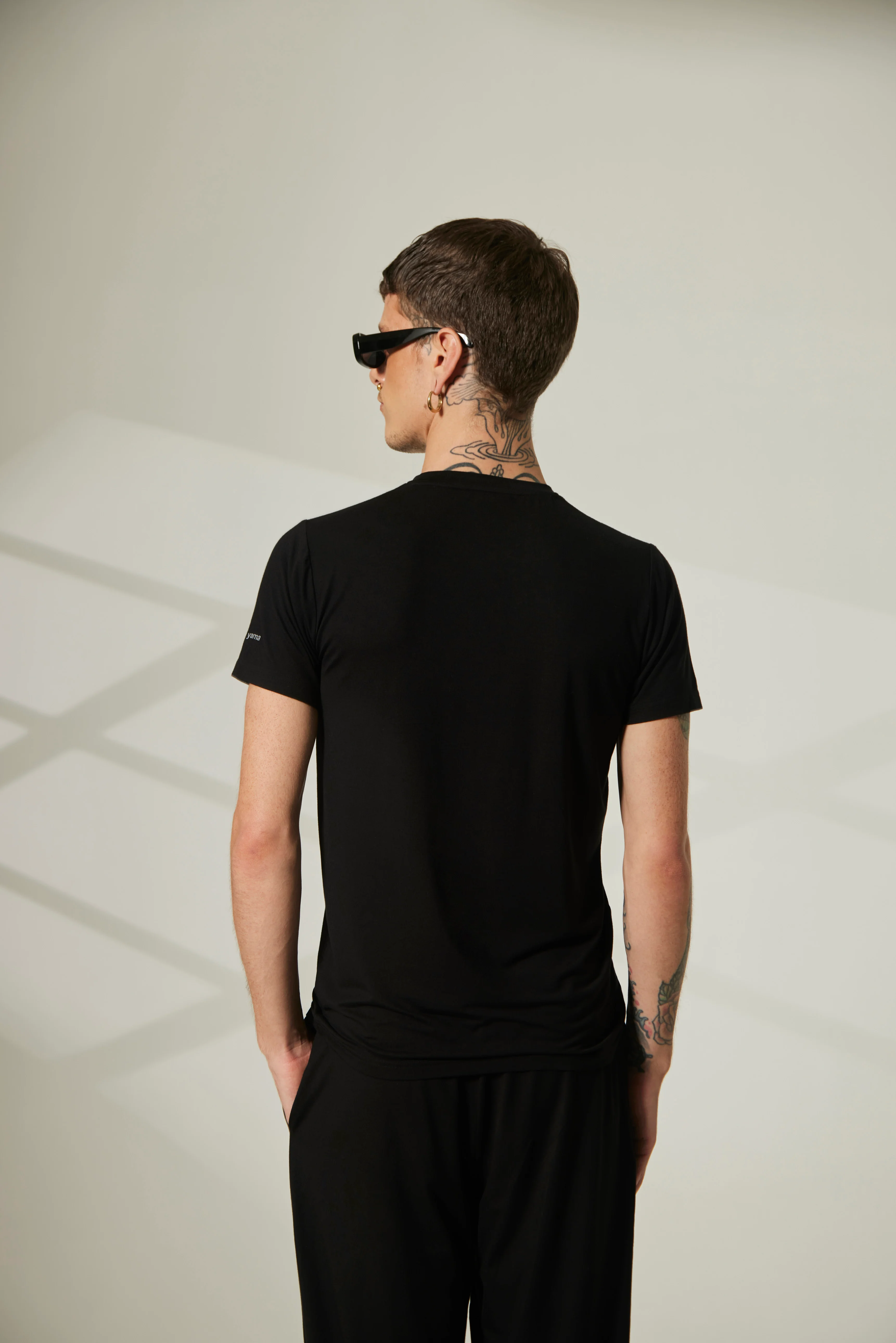 Aero Regular Tee Midnight Black - Image 4