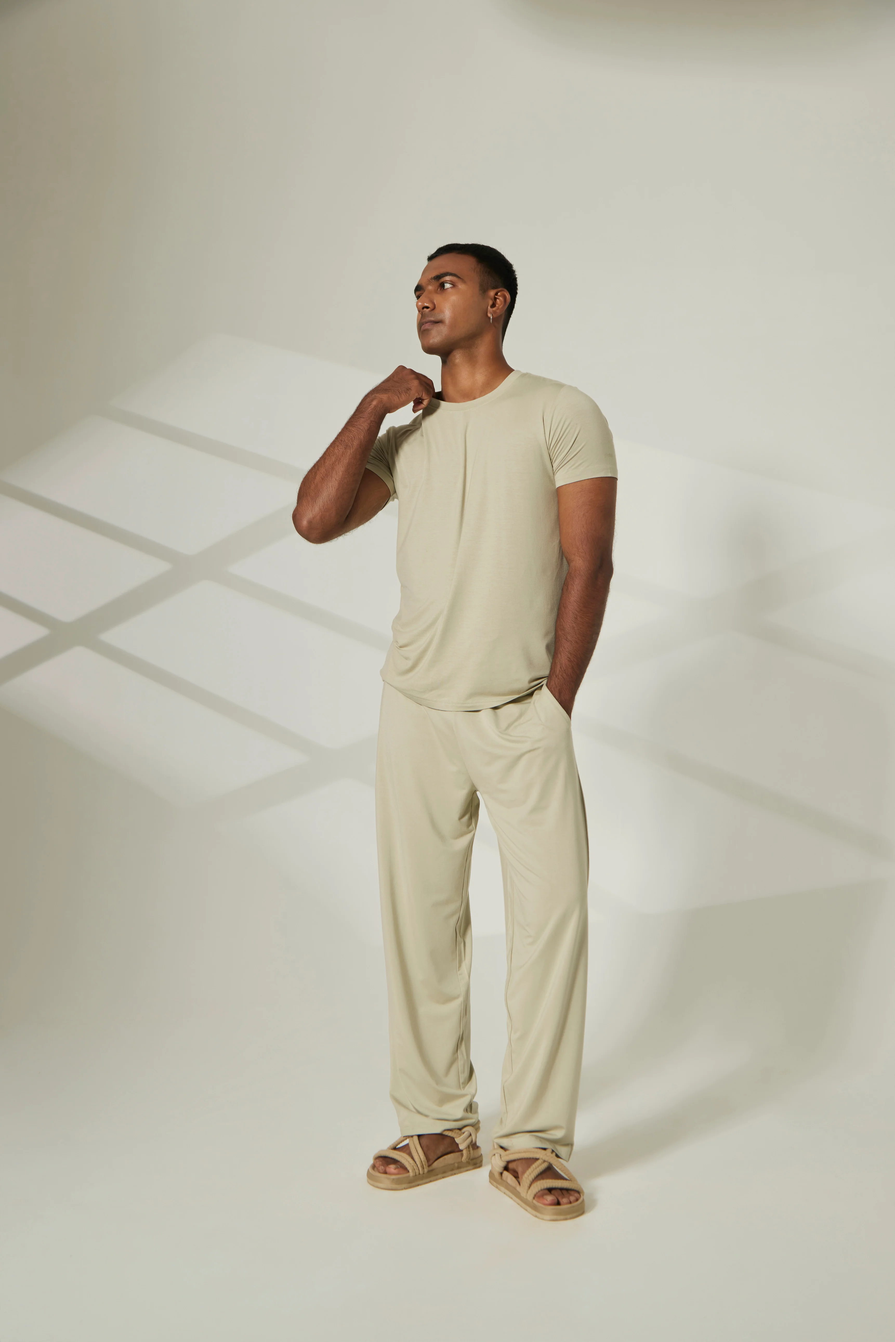 Aero Regular Tee Alfa Beige - Image 3