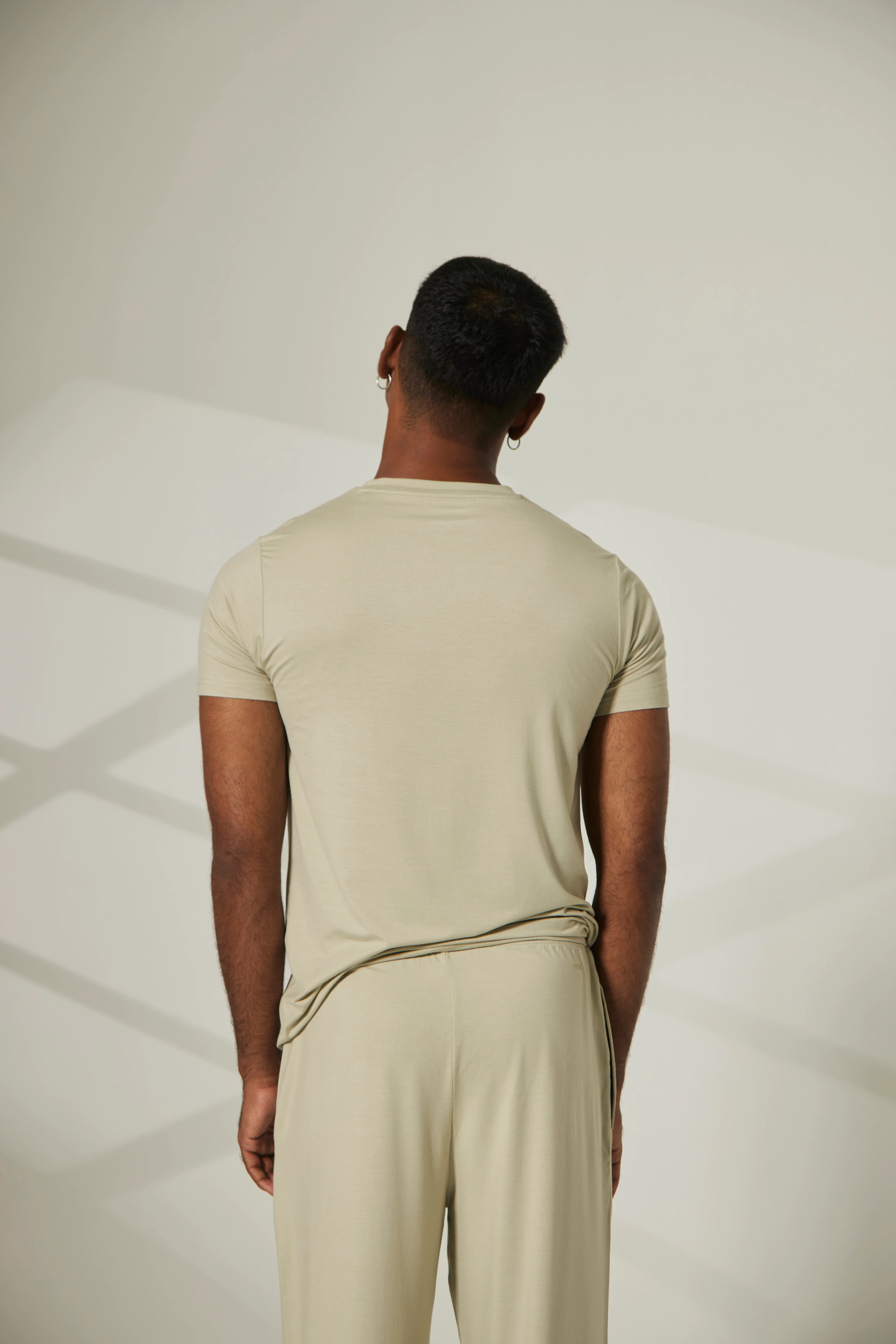 Aero Regular Tee Alfa Beige - Image 4