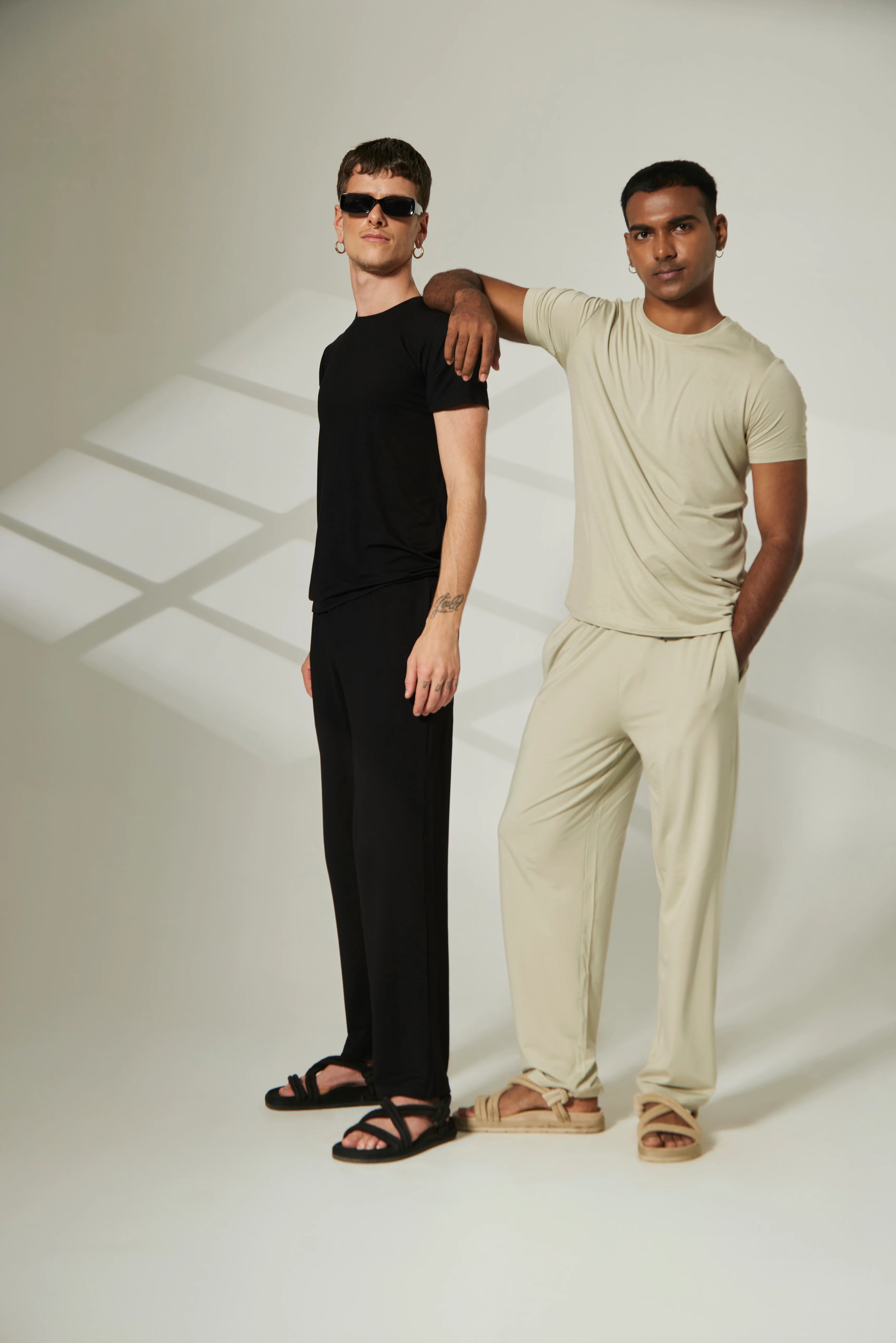 Aero Regular Tee Alfa Beige - Image 6