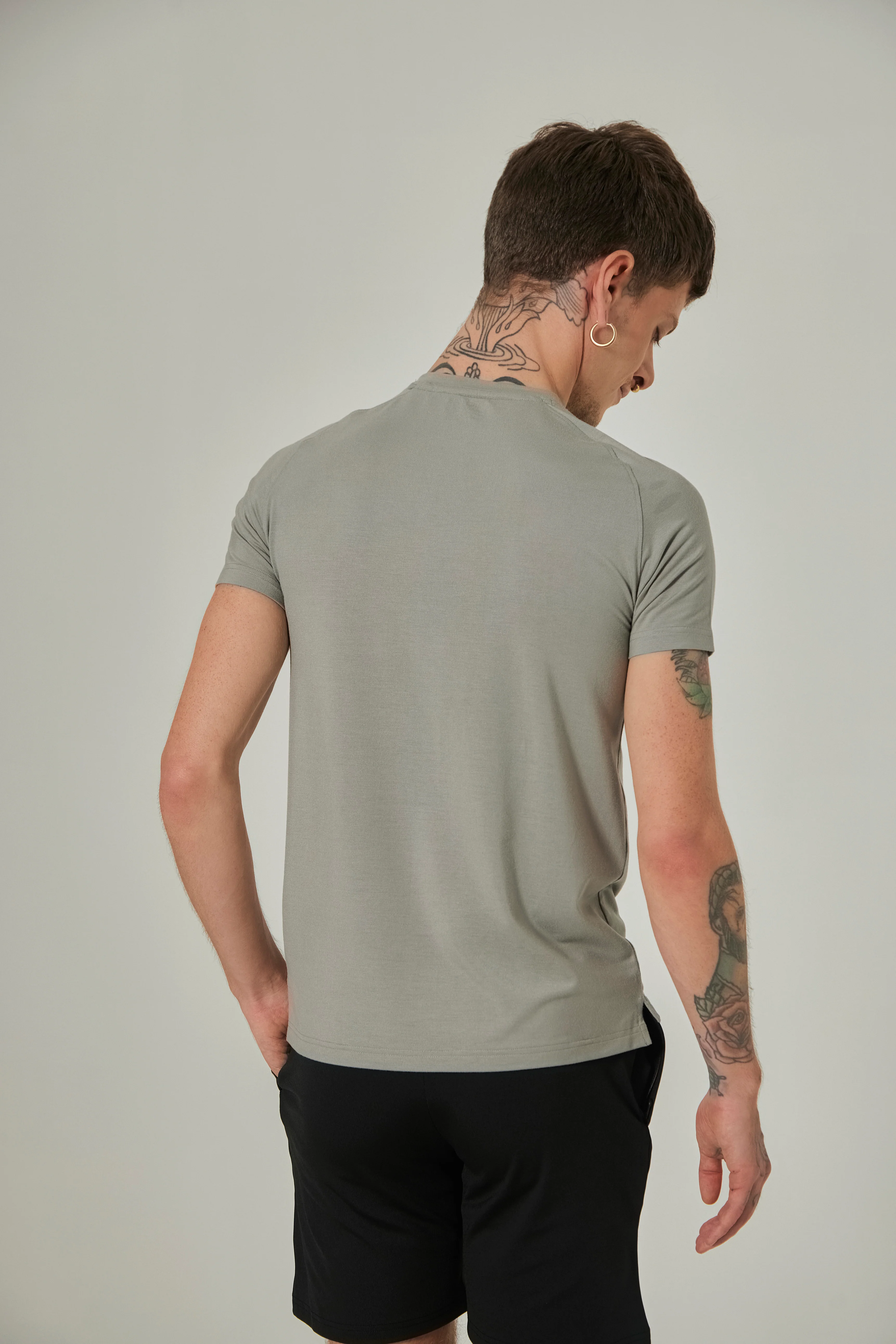 Aero Slim Fit Tee Short Sleeves Weather Grey - Image 4