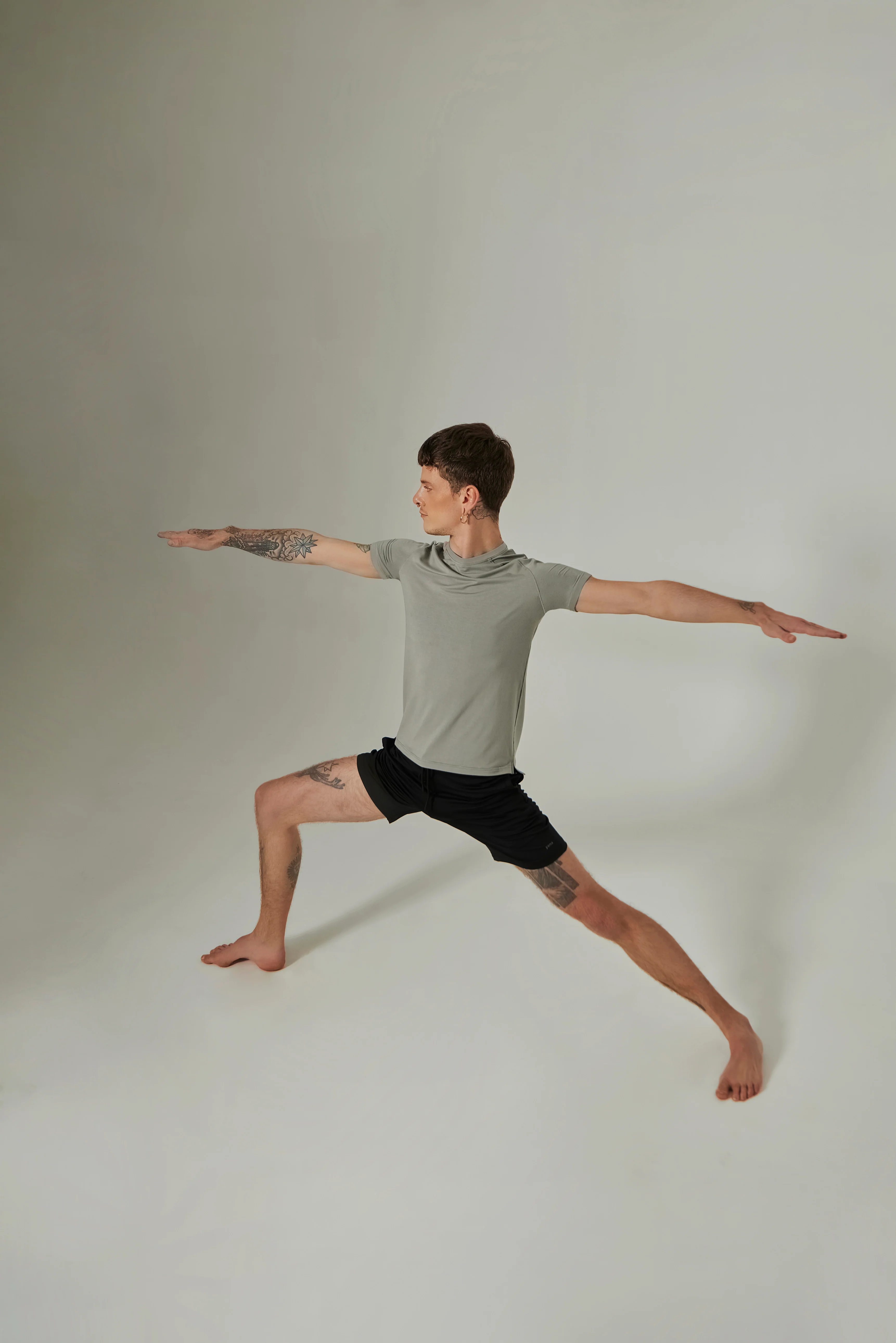 Aero Slim Fit Tee Short Sleeves Weather Grey - Image 6