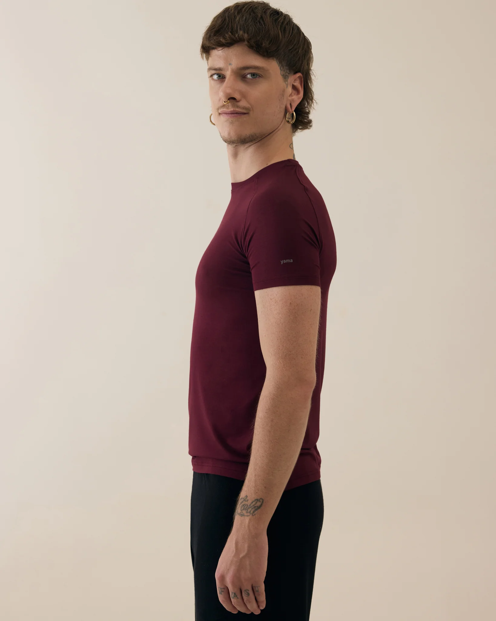 Aero Slim Fit Tee Short Sleeves Deep Berry - Image 3