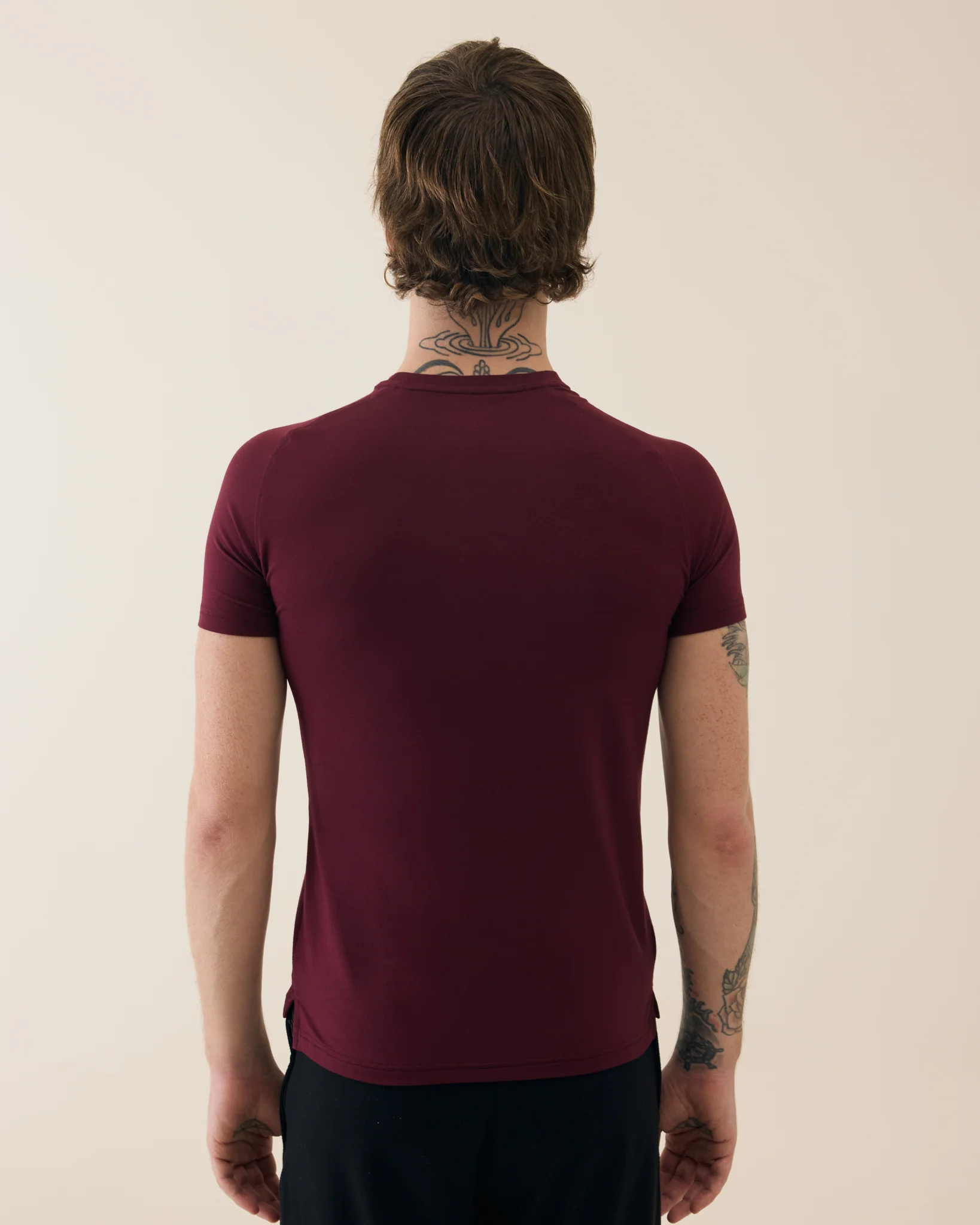 Aero Slim Fit Tee Short Sleeves Deep Berry - Image 4
