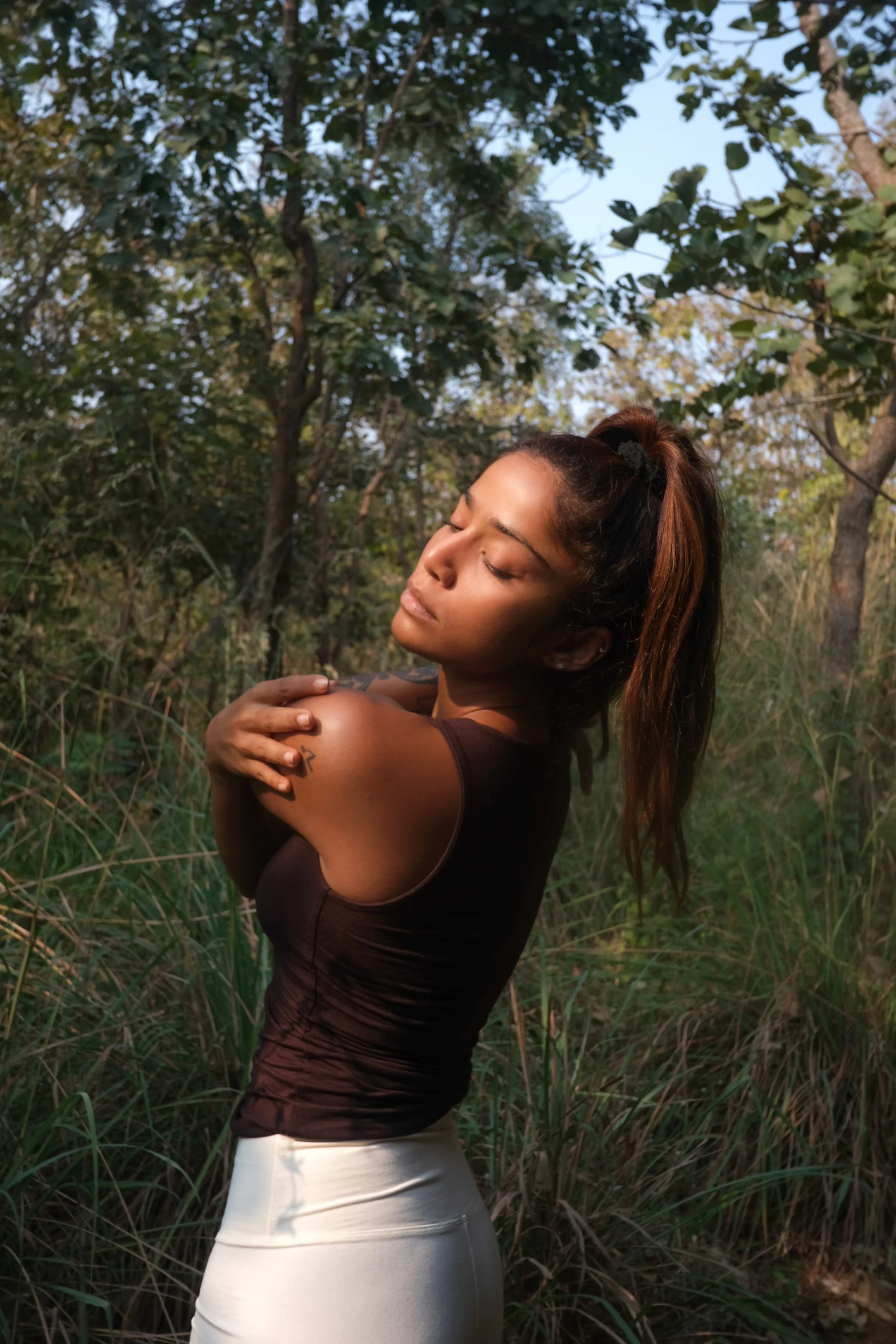 Aero Tank Top Espresso - Image 6