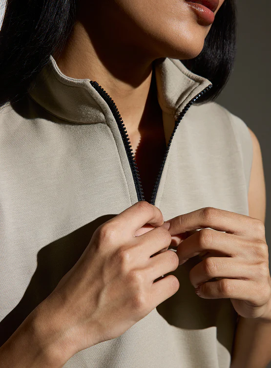 Aeroclouds Sleeveless Half Zipper Retreat Pullover Beige - Image 6