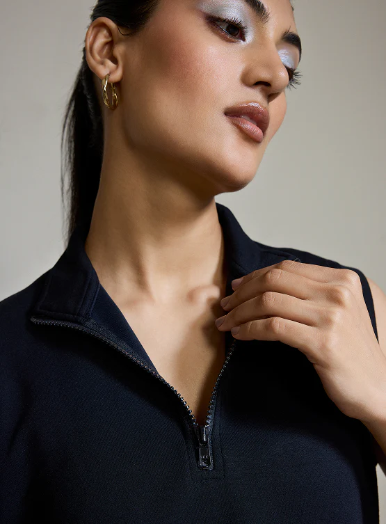 Aeroclouds Sleeveless Half Zipper Retreat Pullover Black - Image 3