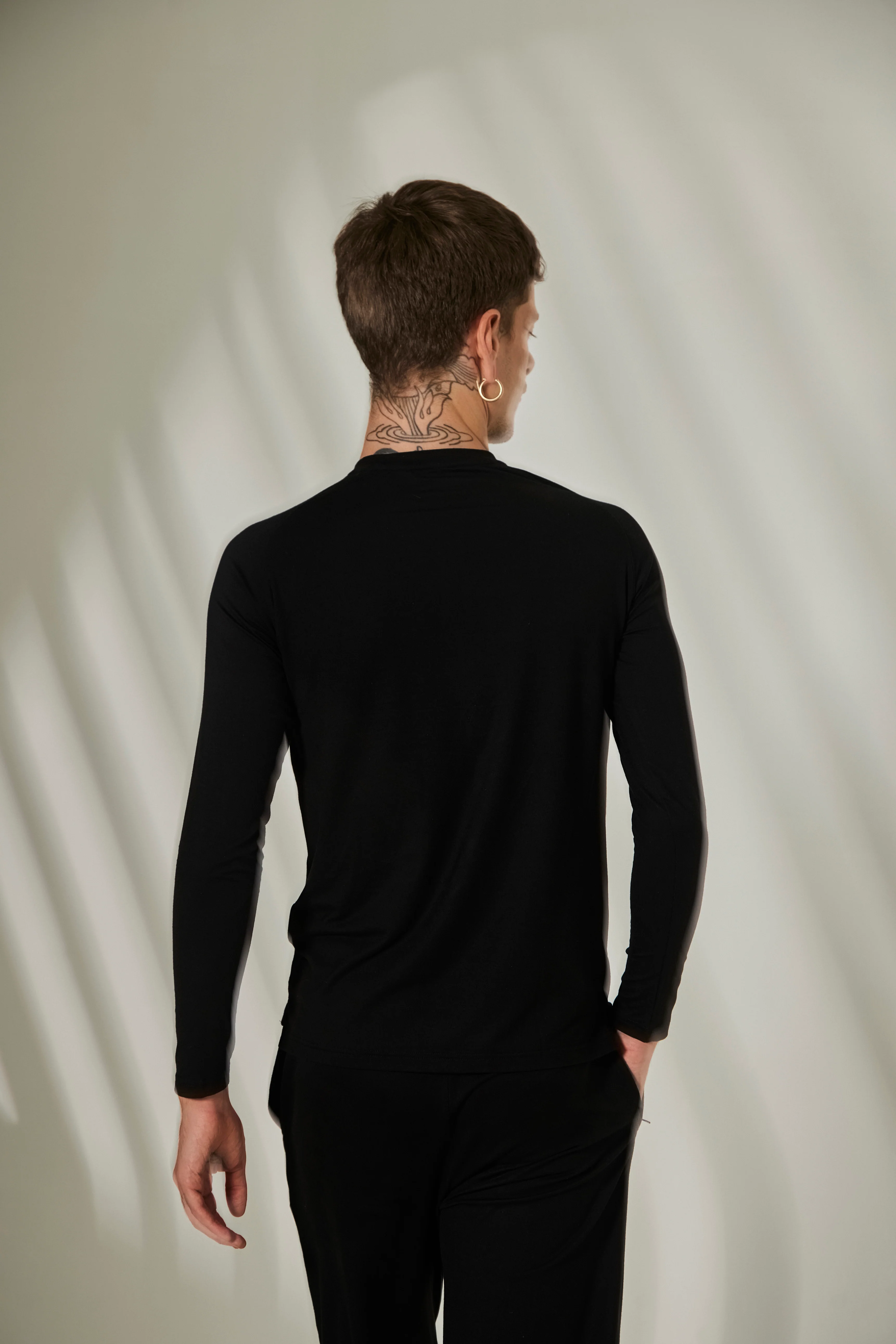 Aero Slim Fit Tee Long Sleeves Midnight Black - Image 3