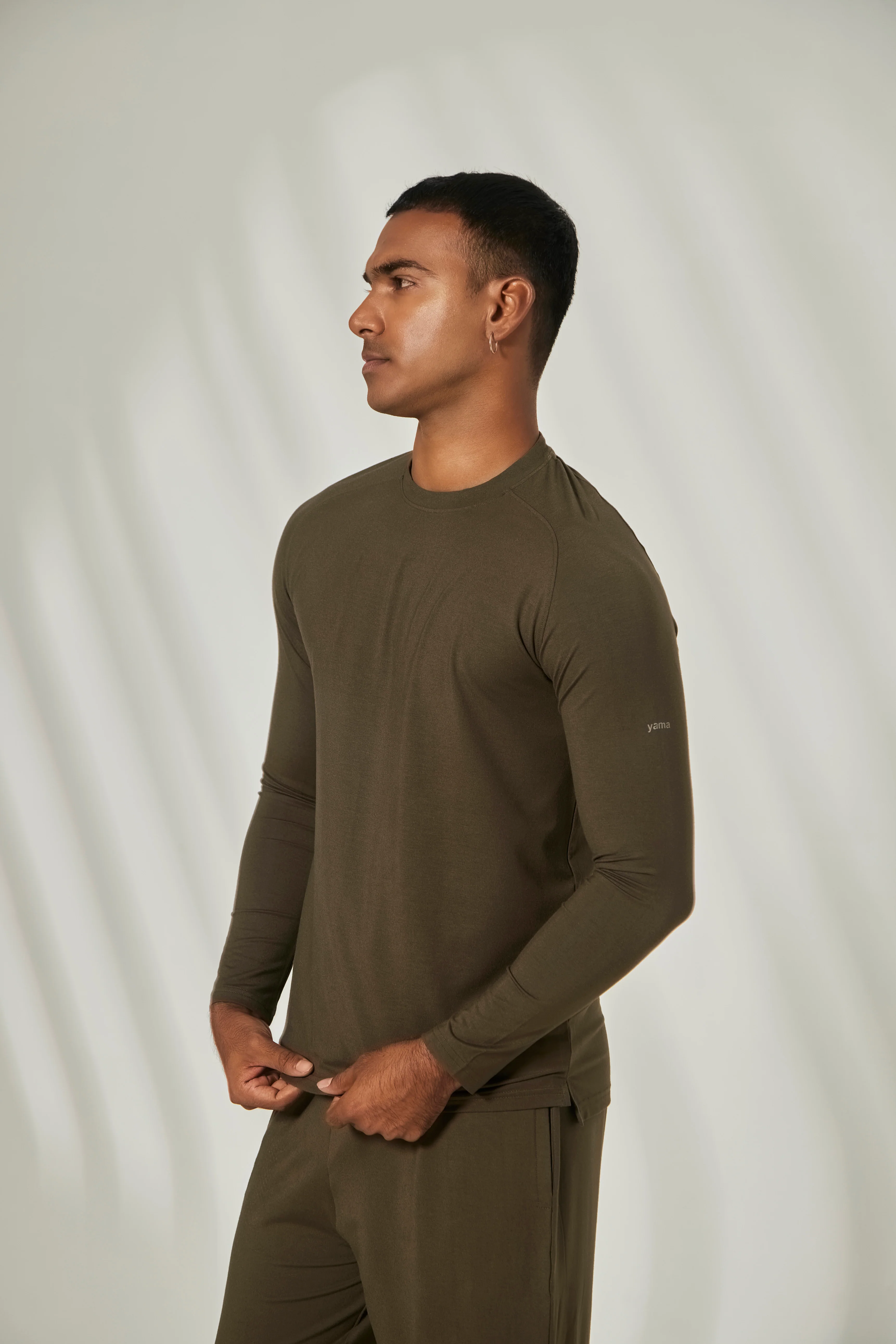 Aero Slim Fit Tee Long Sleeves Olive - Image 3