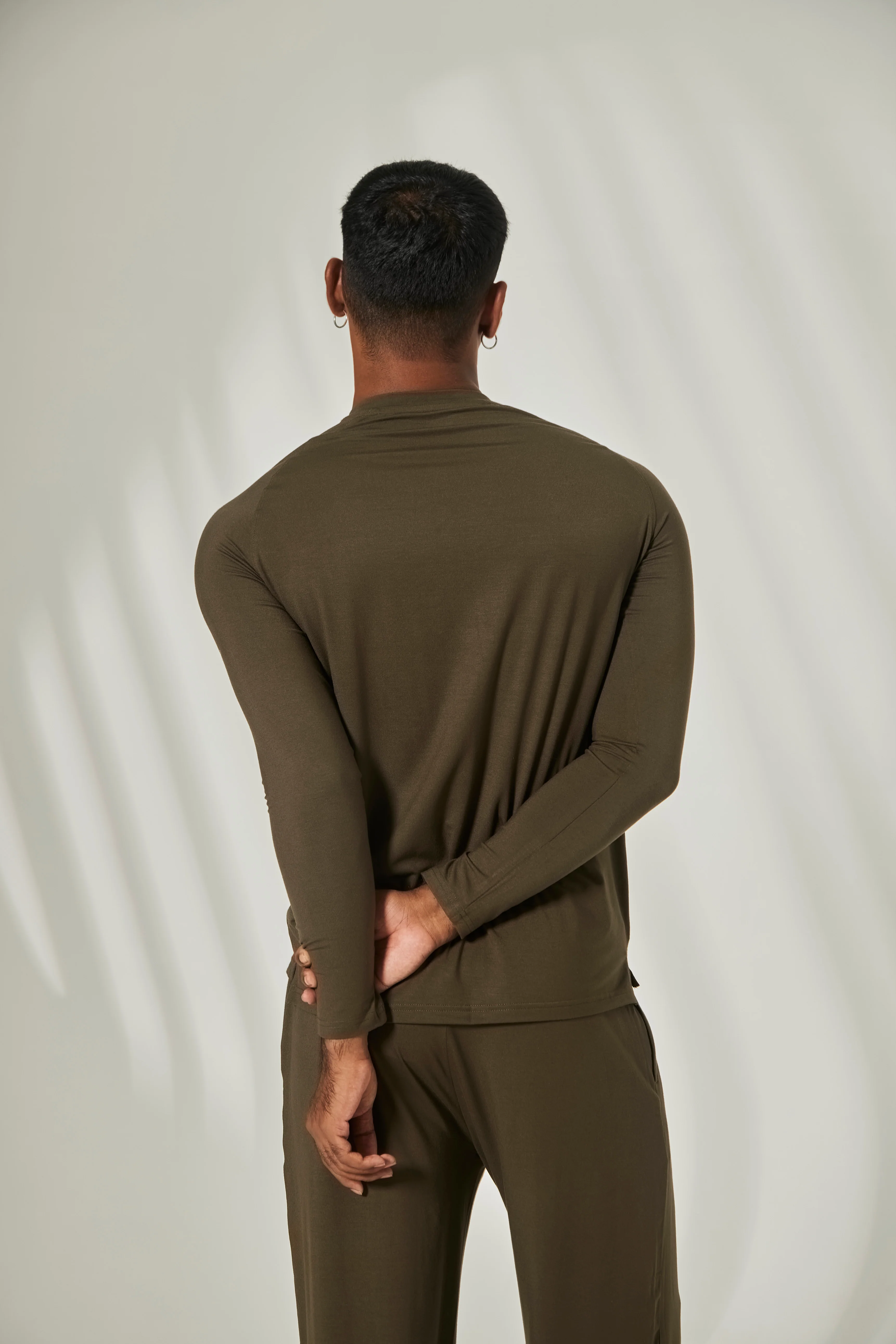 Aero Slim Fit Tee Long Sleeves Olive - Image 4