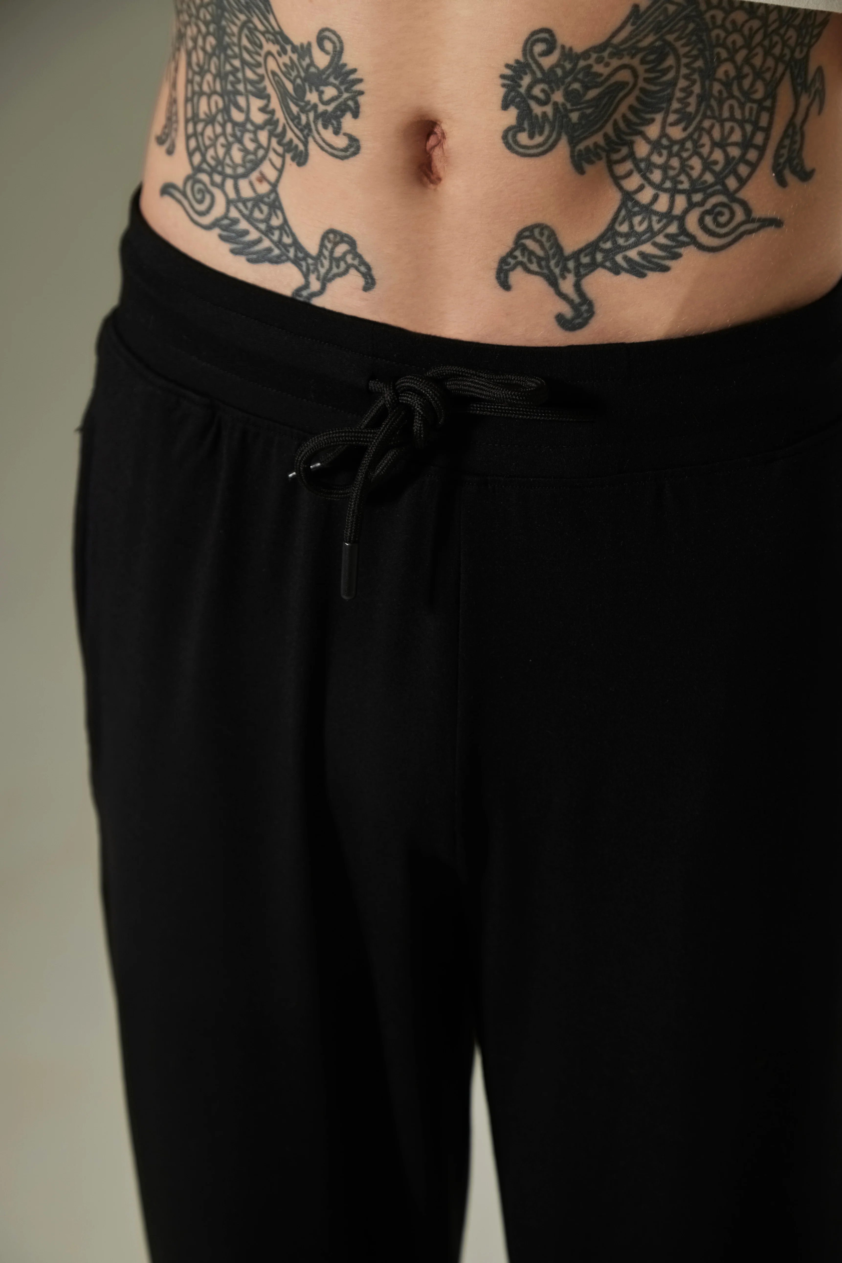 Aero Straight Fit Yoga Pants Midnight Black - Image 3